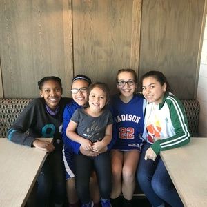 Meet your Posher, Ayanna